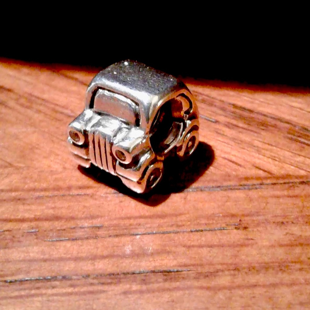 Pandora charms CAR